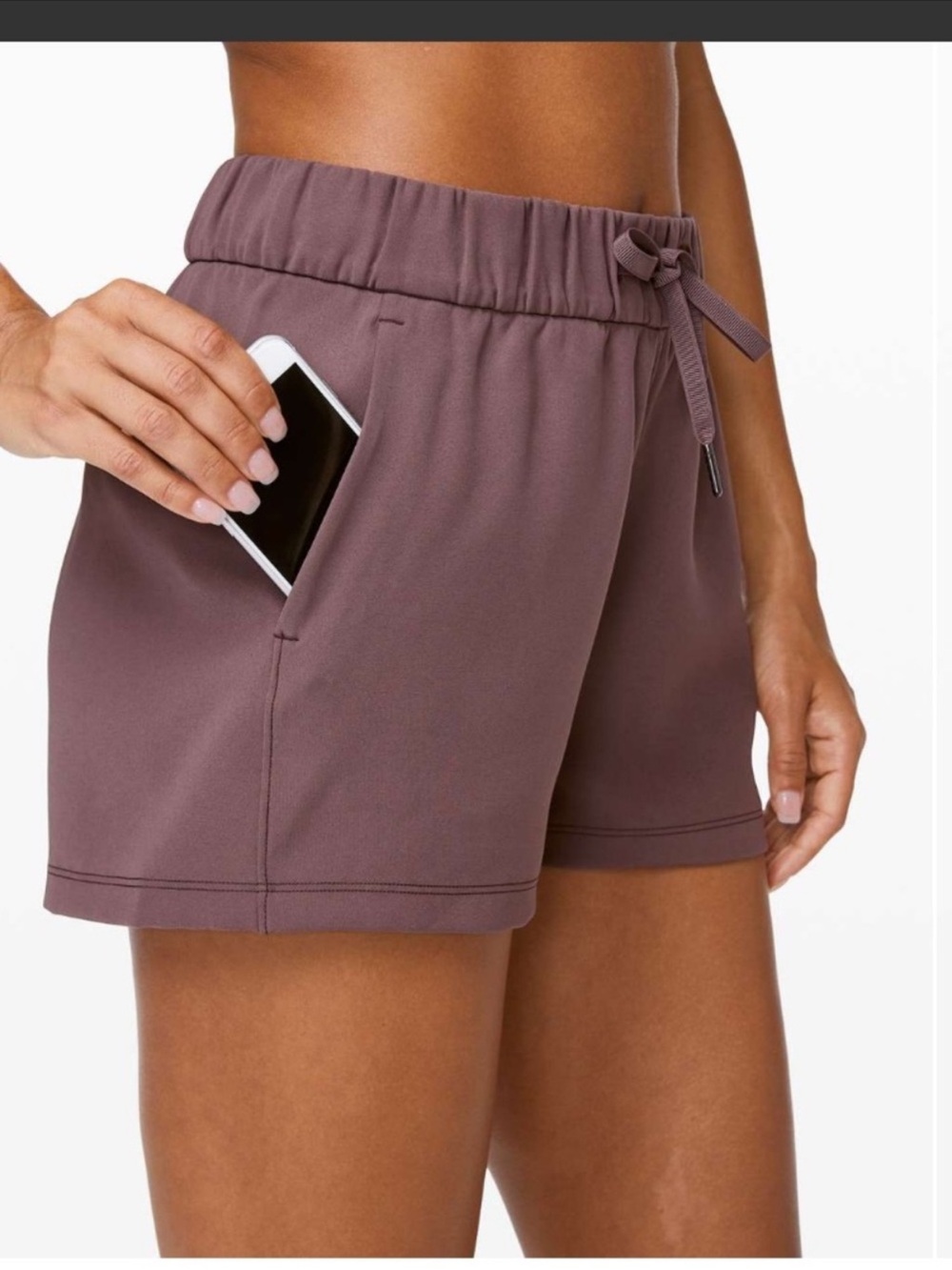 Lululemon On The Fly Short *Woven *2.5" Cherry Cola Size 2